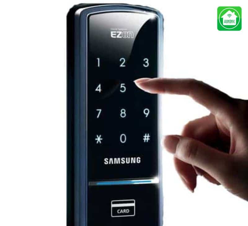 Top 15 Khóa cửa điện tử giá hợp lý, chất lượng và uy tín 2026 3 Khóa điện tử Samsung - thương hiệu đã quá quen thuộc với người Việt