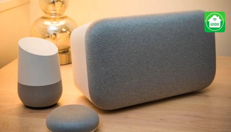 Google Home Max sở hữu nhiều đặc điểm độc đáo với hai màu ghi hoặc xám đen