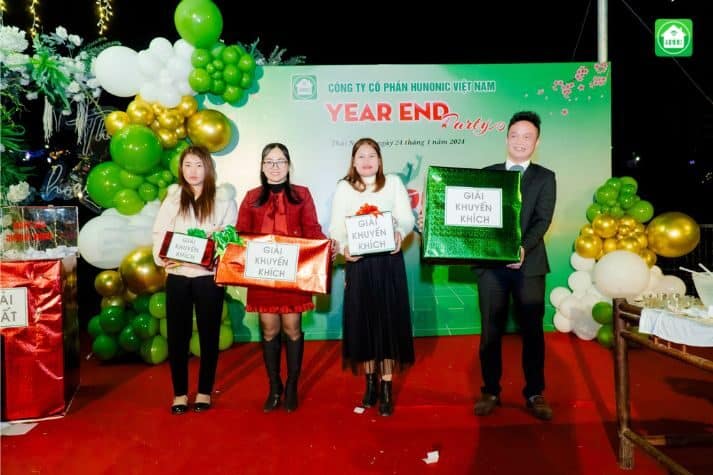 TIỆC TẤT NIÊN HUNONIC 2023 - BỨT PHÁ 2024 4 Tat Nien 2023 4