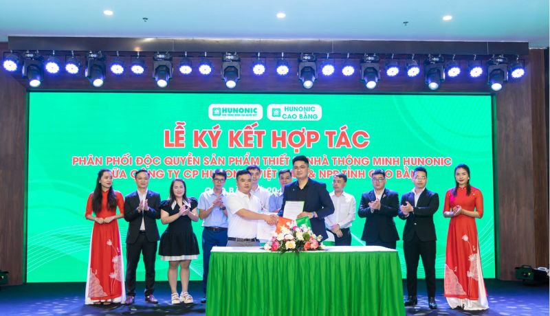 Kí kết hợp tác tại cao bằng