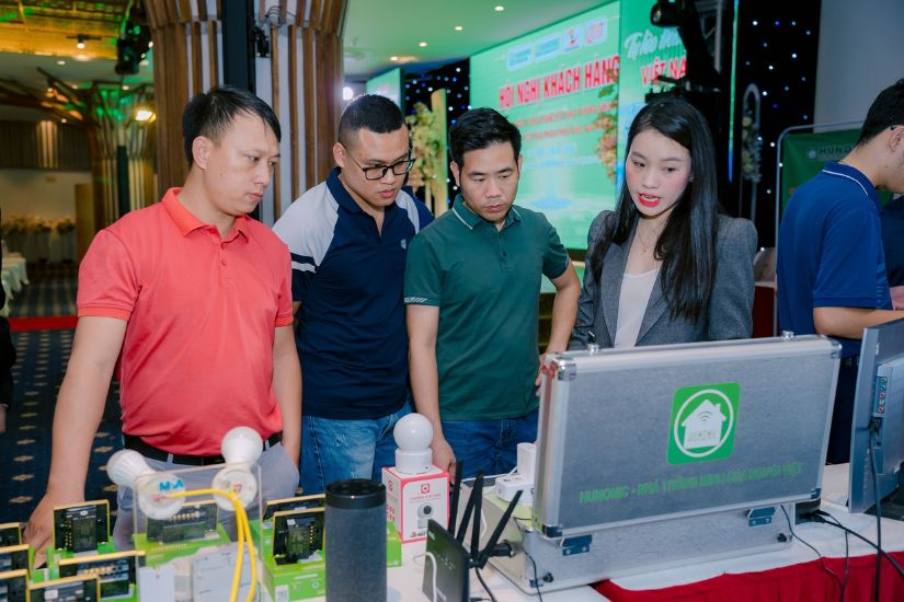 hunonic kí kết với hoàng nguyễn