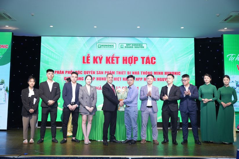 hunonic kí kết với hoàng nguyễn