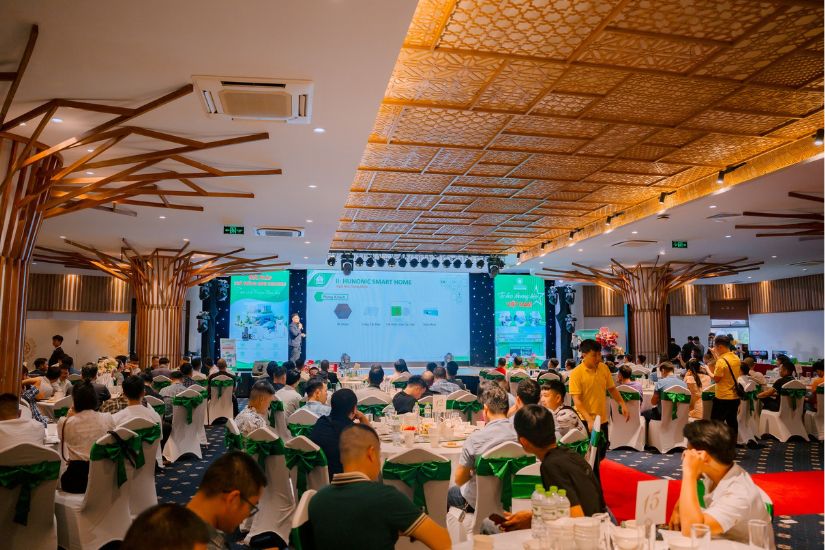 hunonic kí kết với hoàng nguyễn
