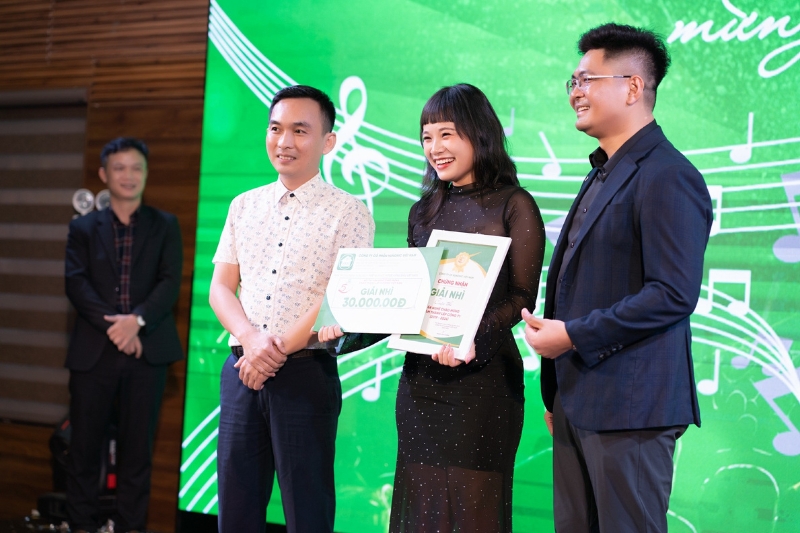 hunonic hoi thi van nghe15