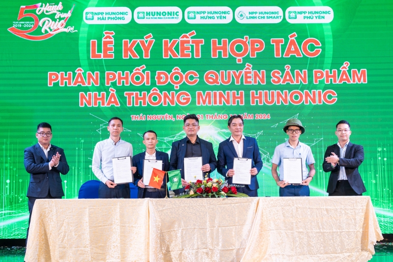 Hunonic kí kết với nhà phân phối