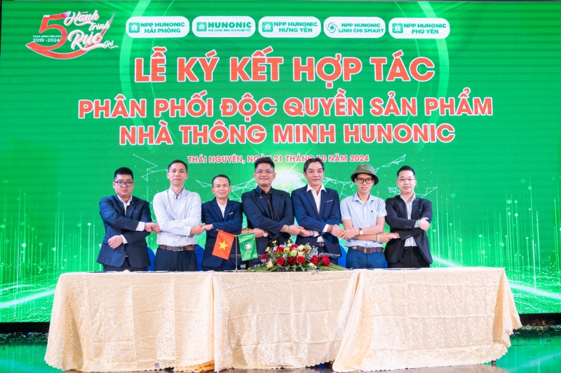 Hunonic kí kết với nhà phân phối