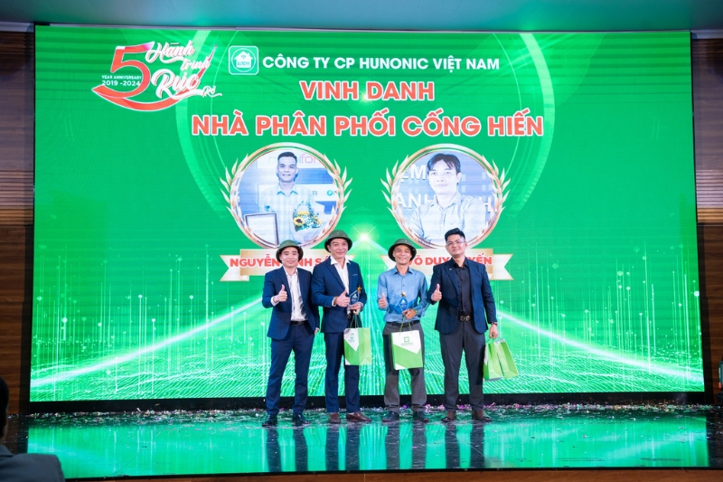 Hunonic sinh nhật 5 năm
