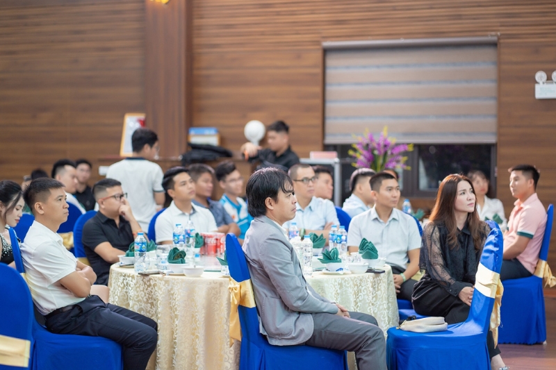 Hunonic sinh nhật 5 năm