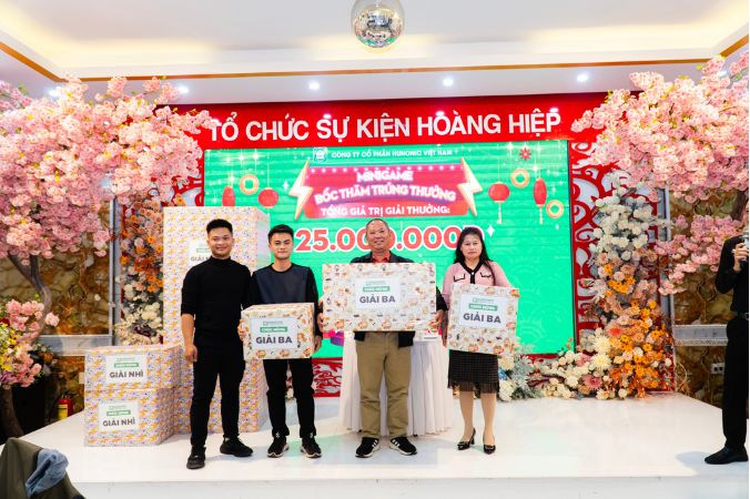 tất niên hunonic 2024 