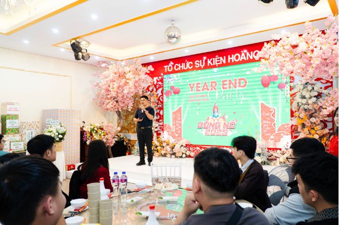 Tất niên hunonic 2024