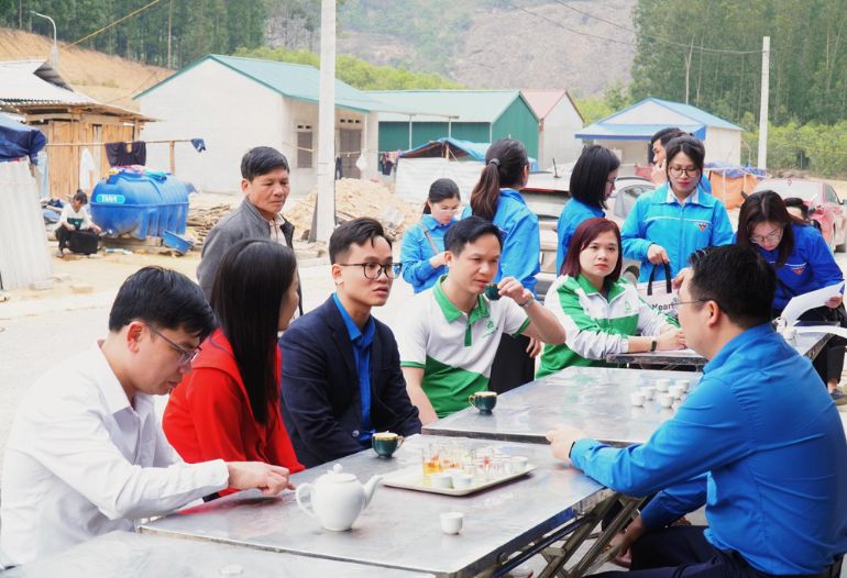 hunonic cùng đoàn thanh niên thái nguyên 