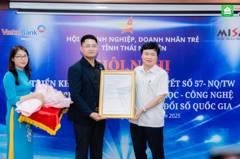 hunonic trong hội nghị triển khai nghị quyết 57 của hội doanh nghiệp trẻ