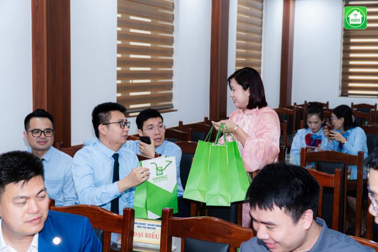 hunonic trong hội nghị triển khai nghị quyết 57 của hội doanh nghiệp trẻ