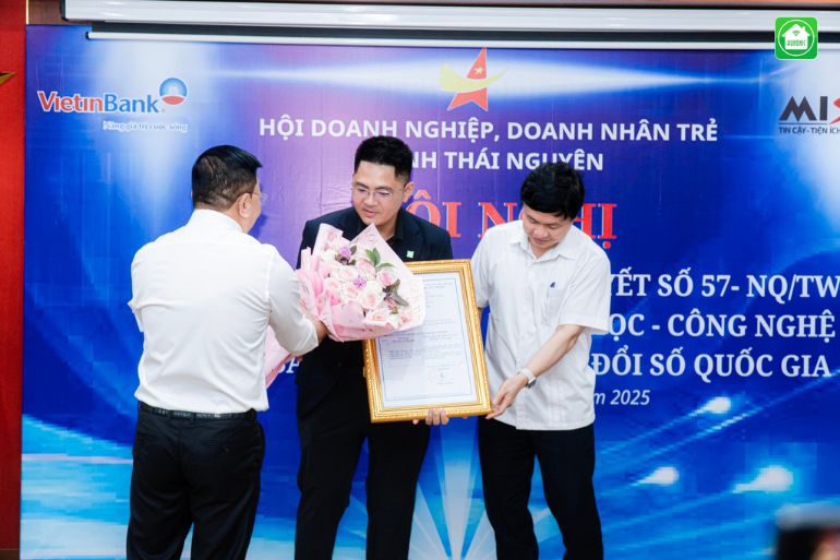 hunonic trong hội nghị triển khai nghị quyết 57 của hội doanh nghiệp trẻ