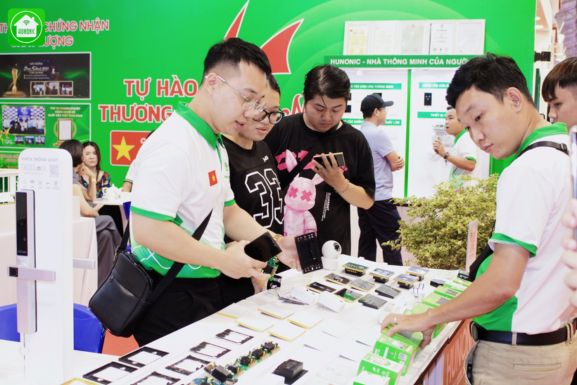 hunonic tại vietbuild 2025