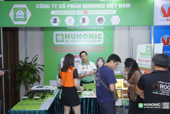 Hunonic Việt Nam – Nhà Tài Trợ Kim Cương tại Tọa đàm & Trải nghiệm Smarthome Việt 2025 4 Hunonic tài trợ tại tọa đàm