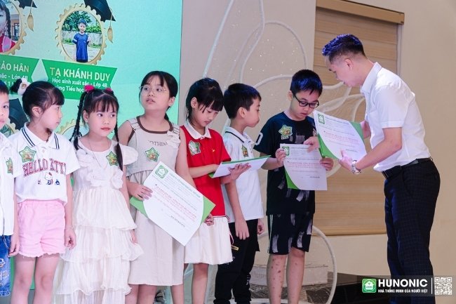 quỹ khuyến học hunonic