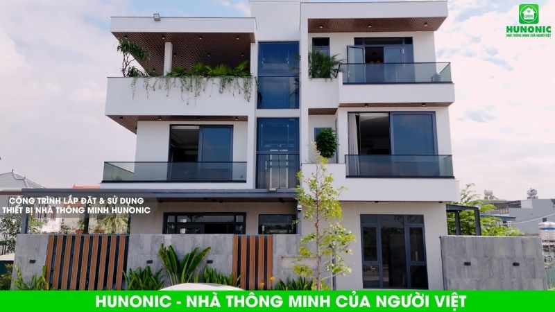 Nâng tầm biệt thự 3 tầng với giải pháp nhà thông minh Hunonic