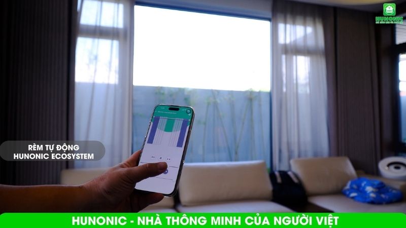 Nâng tầm biệt thự 3 tầng với giải pháp nhà thông minh Hunonic 2 biet thu 3 tang kien truc hien dai1