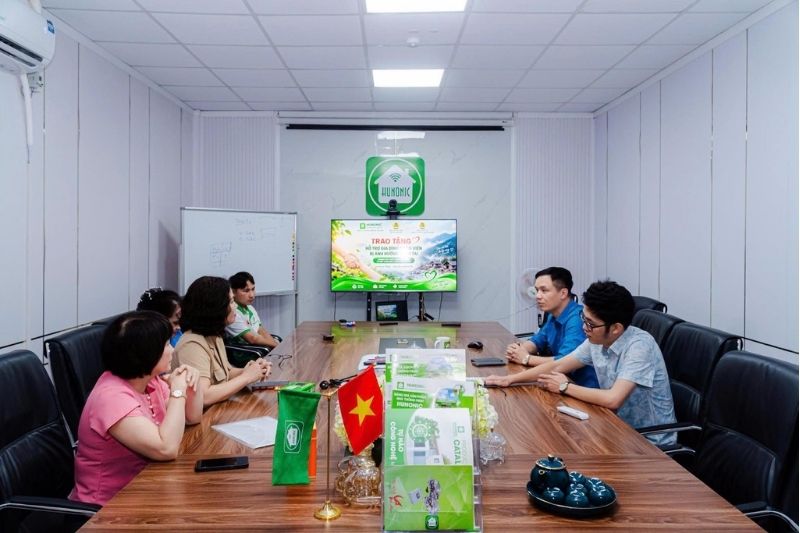 hunonic chia se khac phuc thien tai voi cbnv