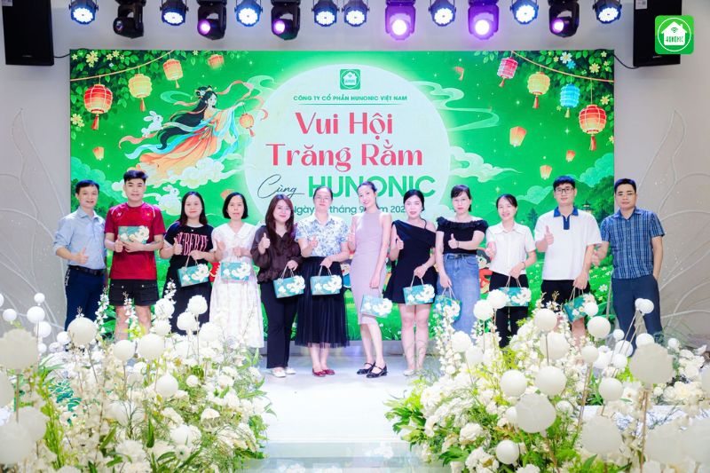 trung thu 2026 cung hunonic10