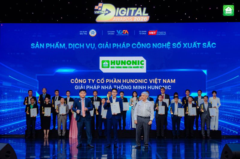 hunonic trong le trao giai chuyen doi so vietnam3